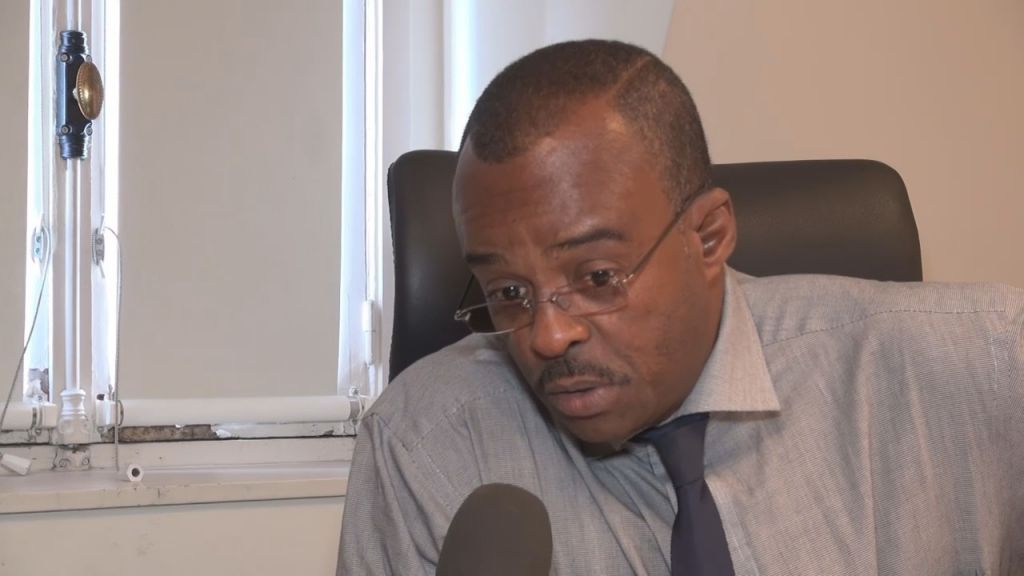 GUADELOUPE. Réaction de Ary CHALUS après le décès de Warren ERRIN