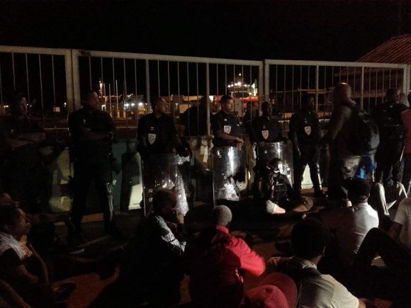 MARTINIQUE. Les militants de l’Assaupamar évacués par les forces de l’ordre