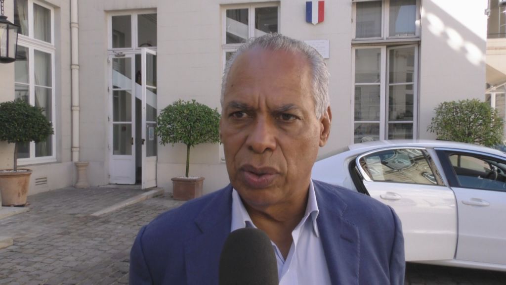 HEXAGONE. Rencontre entre Victorin LUREL et le Président de la république. HEXAGONE. Rencontre entre Victorin LUREL et le Président de la république.
