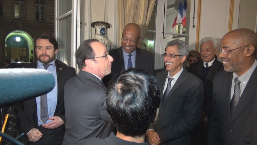 [Vidéo]HEXAGONE Le Président de la République François HOLLANDE présent aux voeux lundi soir de la Ministre des Outre mer