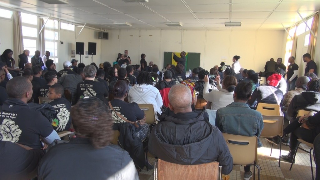 [Vidéo] HEXAGONE. Rassemblement à Blanc Mesnil en soutien aux mouvements sociaux en Guyane