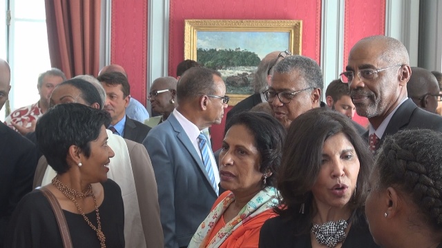 [Vidéo] HEXAGONE. La Ministre des Outre mer Annick GIRARDIN reçoit les Parlementaires ultramarins (Serge LETCHIMY Député de Martinique)