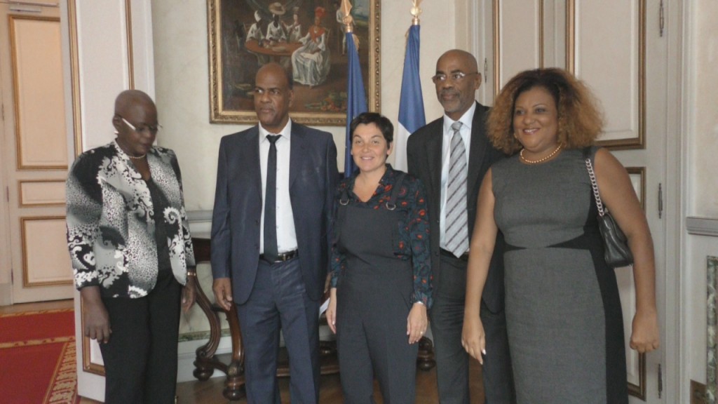 [Vidéo] HEXAGONE. Rencontre de plusieurs élus de la Martinique avec la Ministre des outre mer