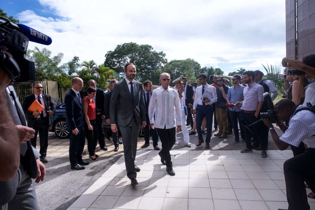 MARTINIQUE. Entretien entre le Président du Conseil Exécutif de	la Collectivité Territoriale	de Martinique	et le	Premier Ministre accompagné de cinq ministres d’Etat Samedi 4	novembre 2017