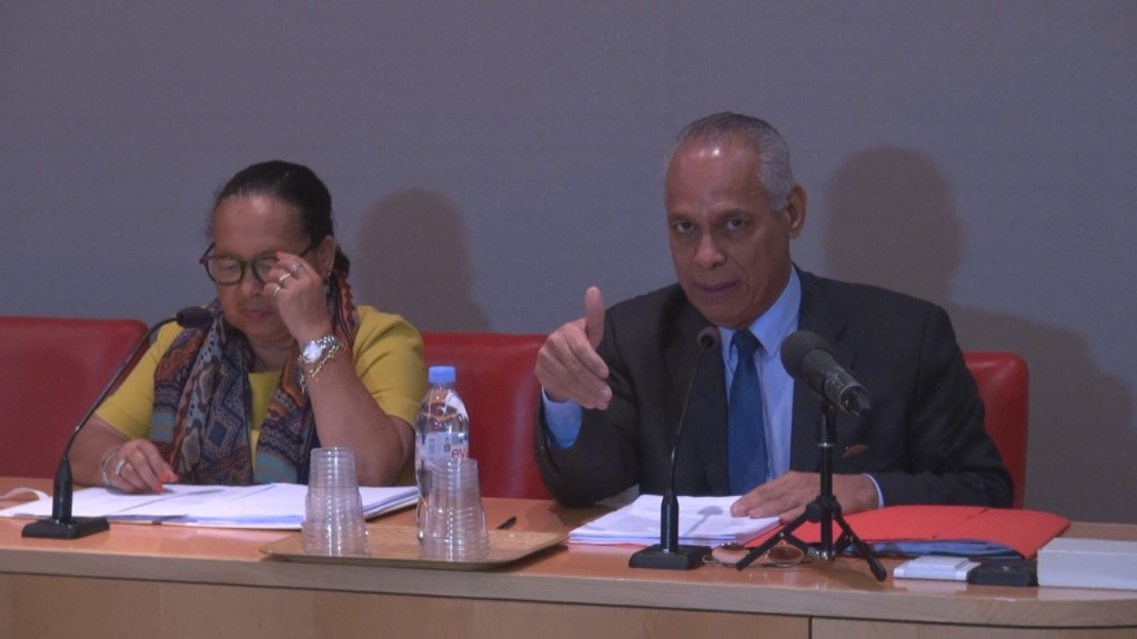 [vidéo] HEXAGONE. Conférence de presse entre la Députée Hélène VAINQUEUR CHRISTOPHE Et le Sénateur Victorin LUREL de Guadeloupe