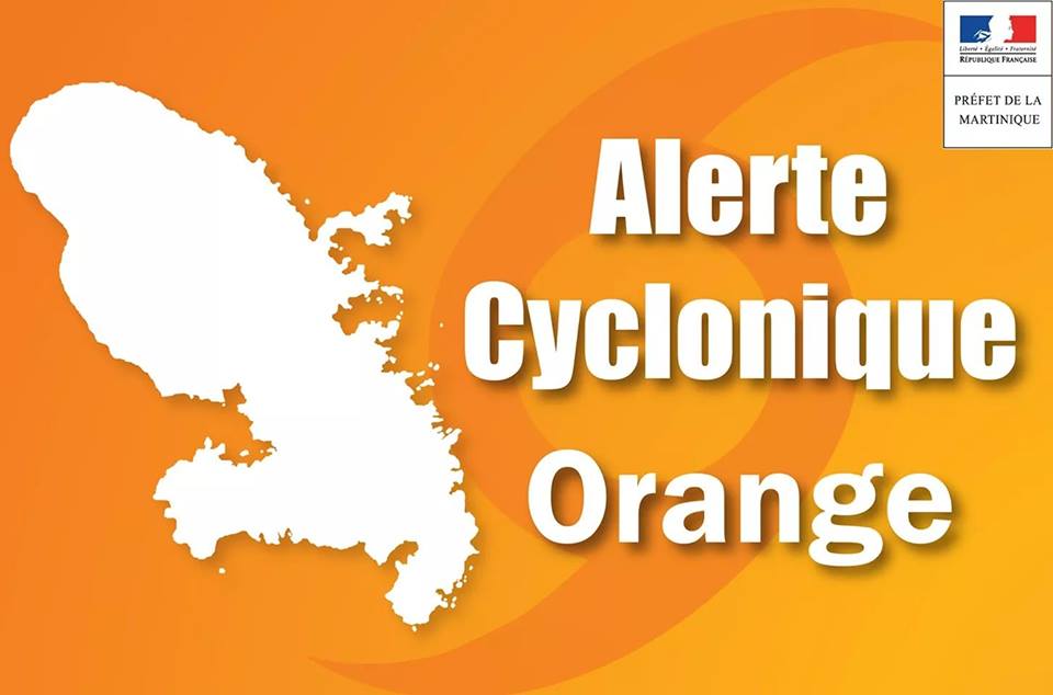 MARTINIQUE. Le Préfet place la Martinique en#alerte cyclonique ORANGE à l’approche de la tempête tropicale ISAAC.