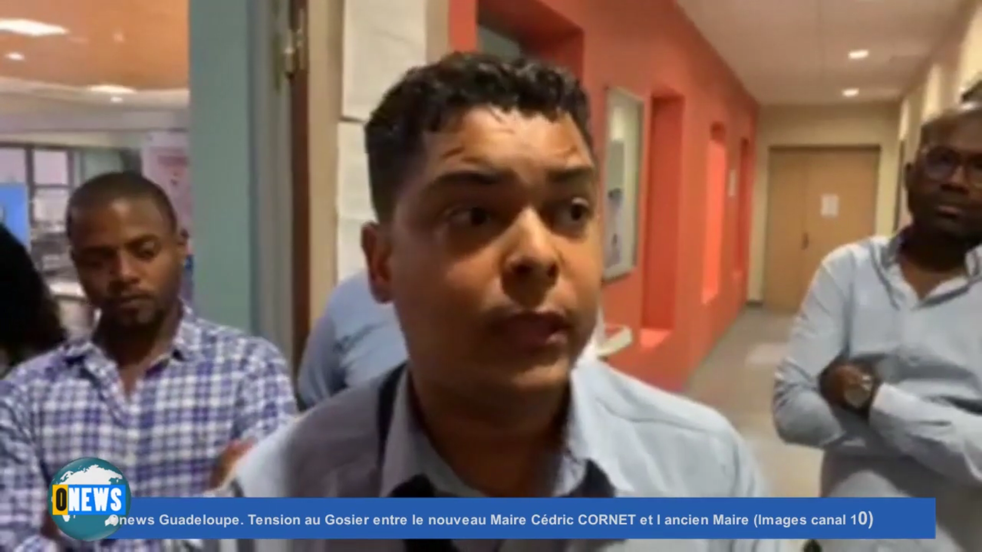 [Vidéo] Onews Guadeloupe. Tension au Gosier entre le nouveau Maire Cédric CORNET et l ancien Maire