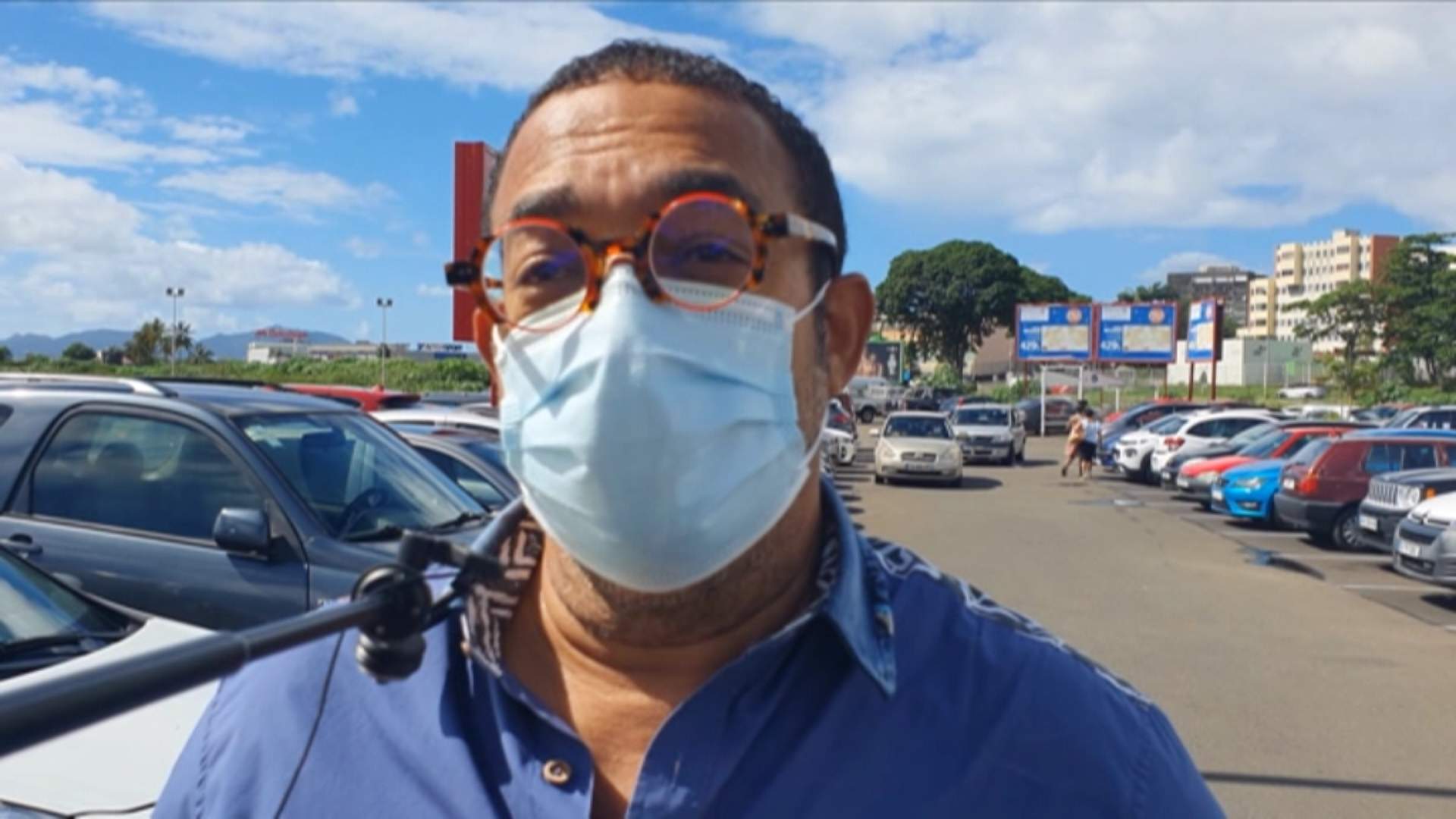 [Vidéo] Onews Martinique. Micro trottoir après la mort de Diégo MARADONA (KMT)