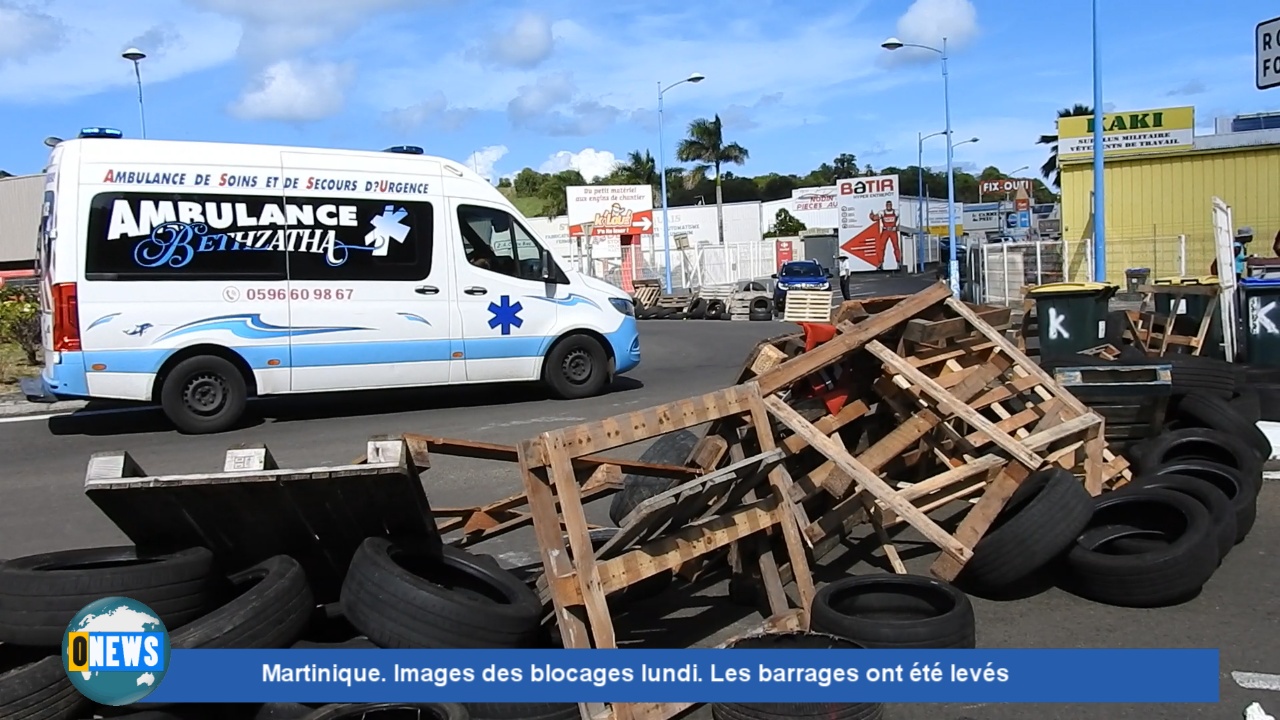 [Vidéo] Onews Martinique. Images des blocages lundi. Les barrages ont été levés