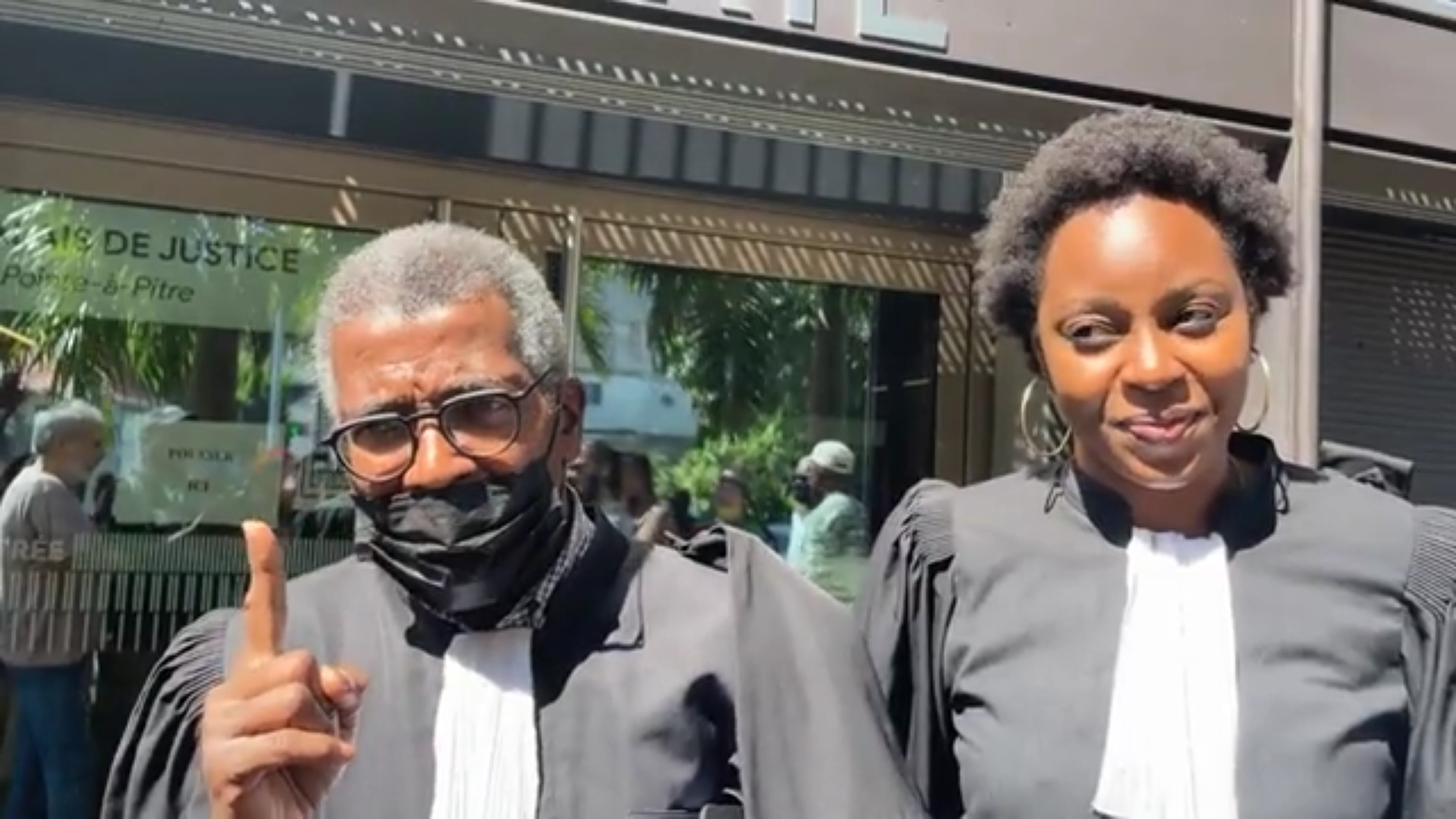 [Vidéo] Guadeloupe. interpellations. Images autour du tribunal