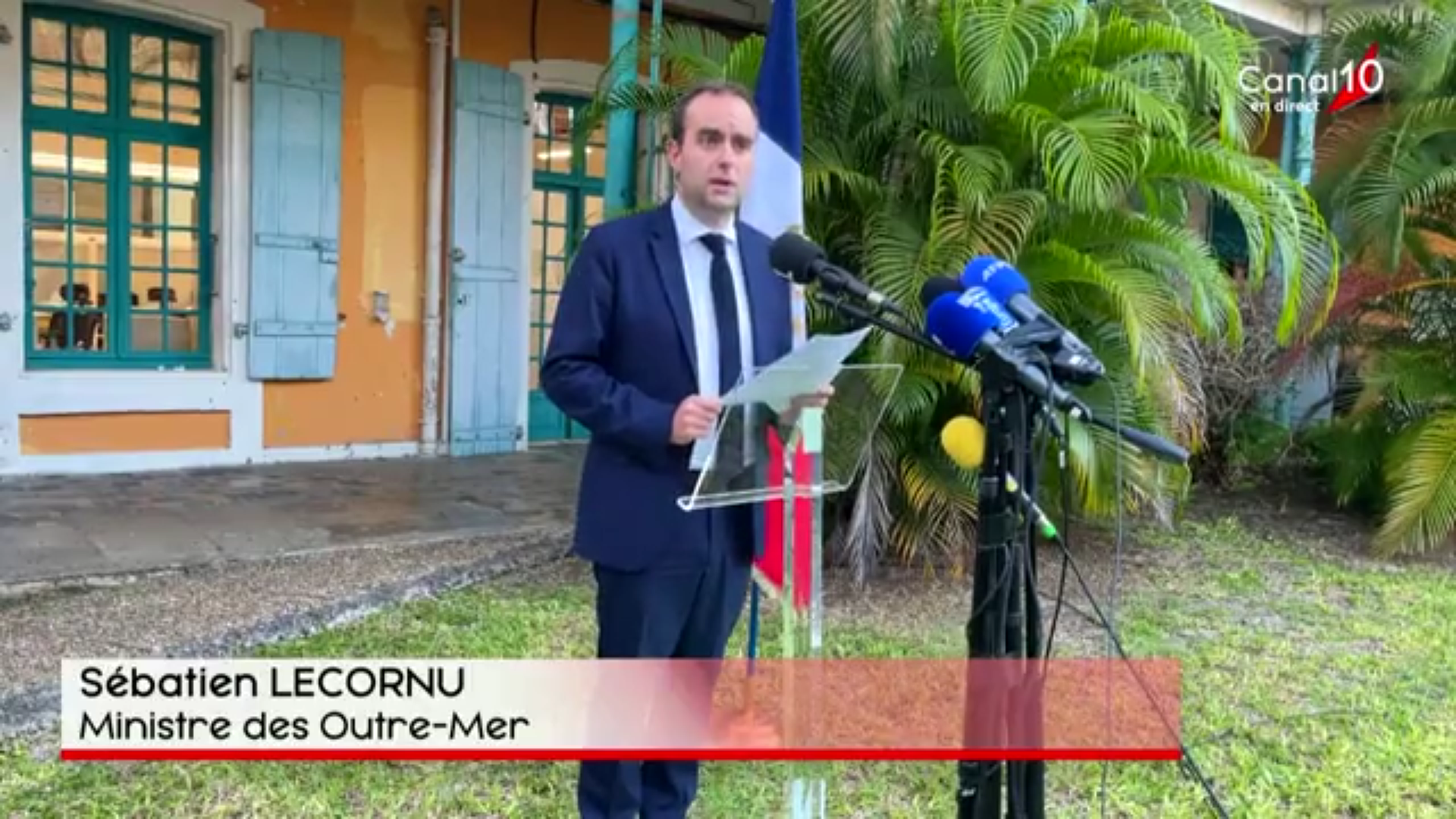 [Vidéo] Onews Guadeloupe Crise. Conférence de presse du Ministre des Outre mer avant son départ pour la Martinique