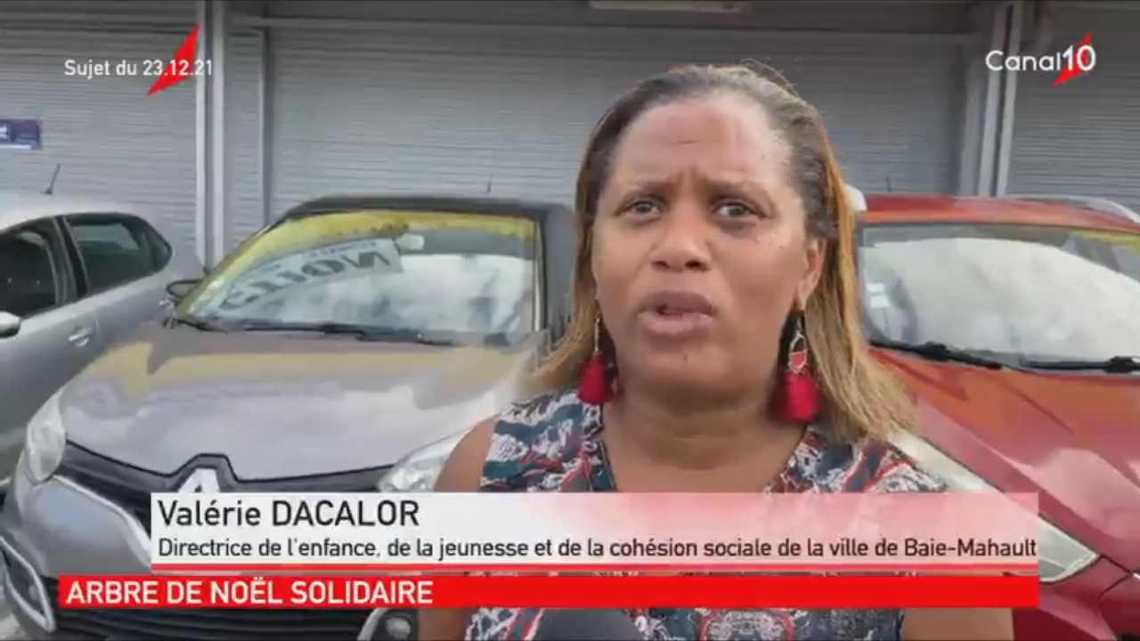 Guadeloupe. Arbre de Noël solidaire