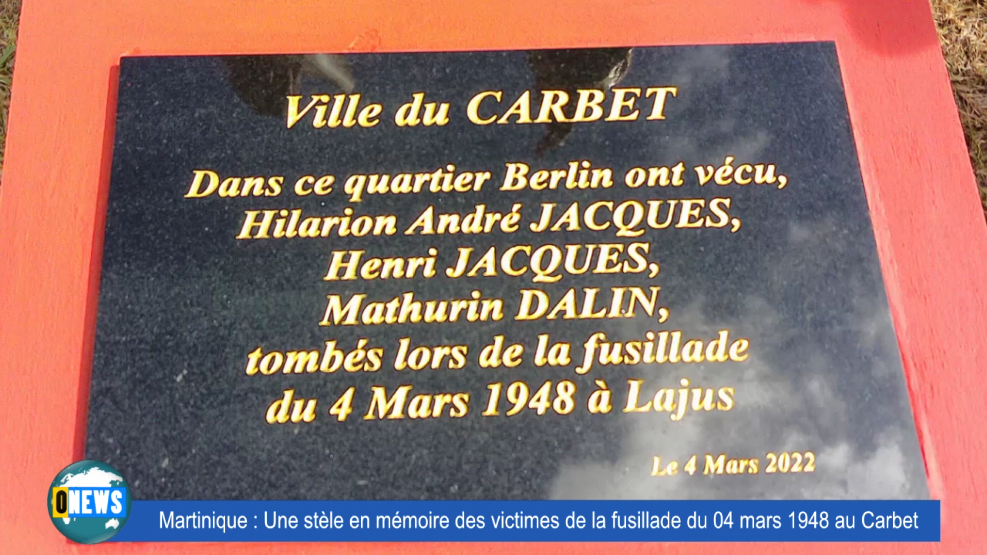 [Vidéo] une stèle en mémoire des victimes de la fusillade de mars 1948 au Carbet