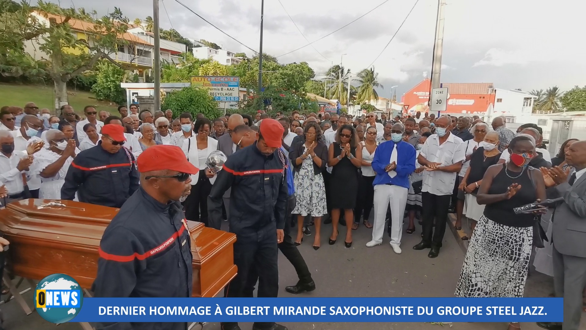 [Vidéo] Martinique. Dernier hommage à Gilbert MIRANDE grand Saxophoniste décédé il y a quelques jours.
