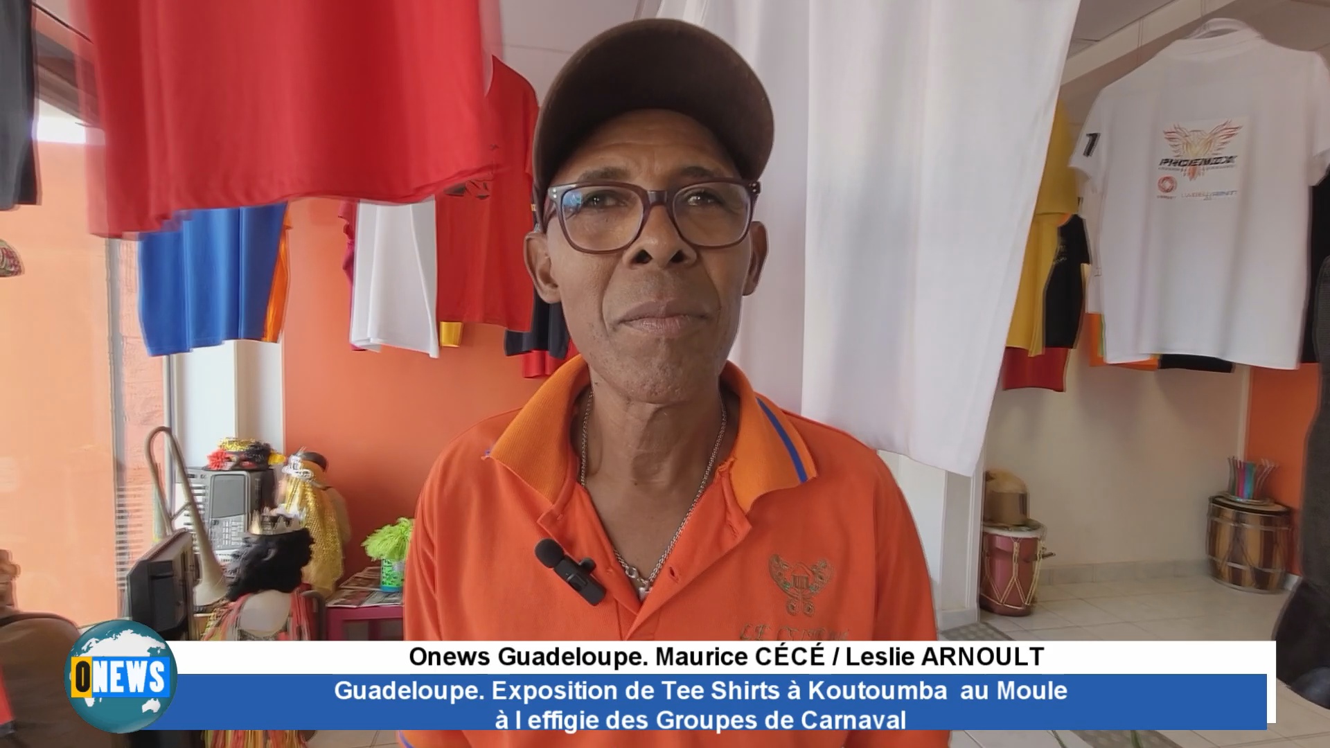[Vidéo] Guadeloupe. Exposition de Tee Shirts à Koutoumba au Moule à l effigie des Groupes de Carnaval