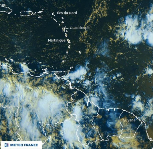 MARTINIQUE. Deux ondes tropicales prévues en Martinique jeudi et vendredi