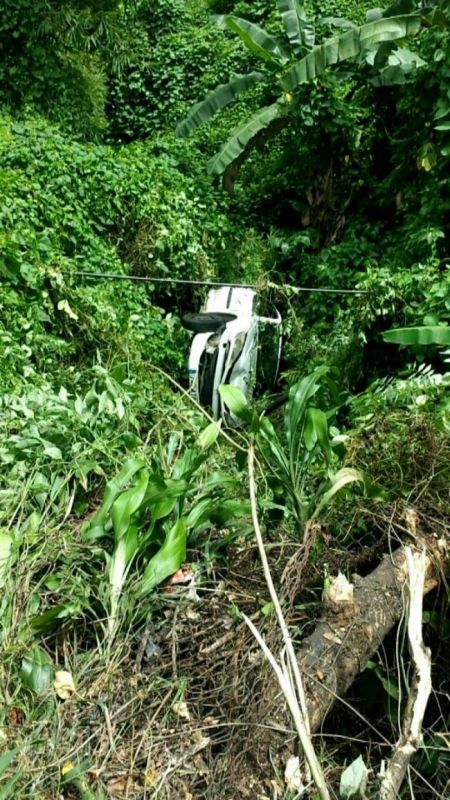 MARTINIQUE. Une voiture tombe dans un ravin à Saint-Joseph