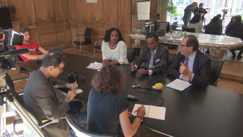 [Vidéo] MARTINIQUE. Le procès de Alfred MARIE JEANNE Président de la C.T.M se déroulera à Paris et non à Fort de france, ses avocats parlent d’organisation politique contre Alfred MARIE JEANNE