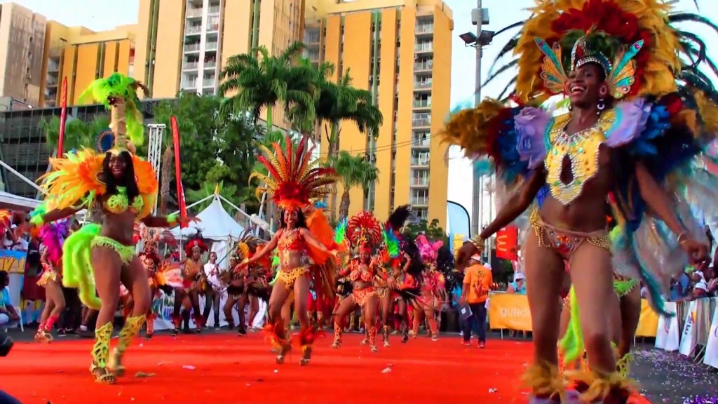[Vidéo] GUADELOUPE. Images du défilé carnavalesque à Sainte rose dimanche dernier (Canal 10)