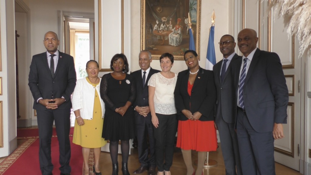 [Vidéo]HEXAGONE. Déjeuner de Travail avec les Parlementaires de Guadeloupe au Ministère des Outre mer