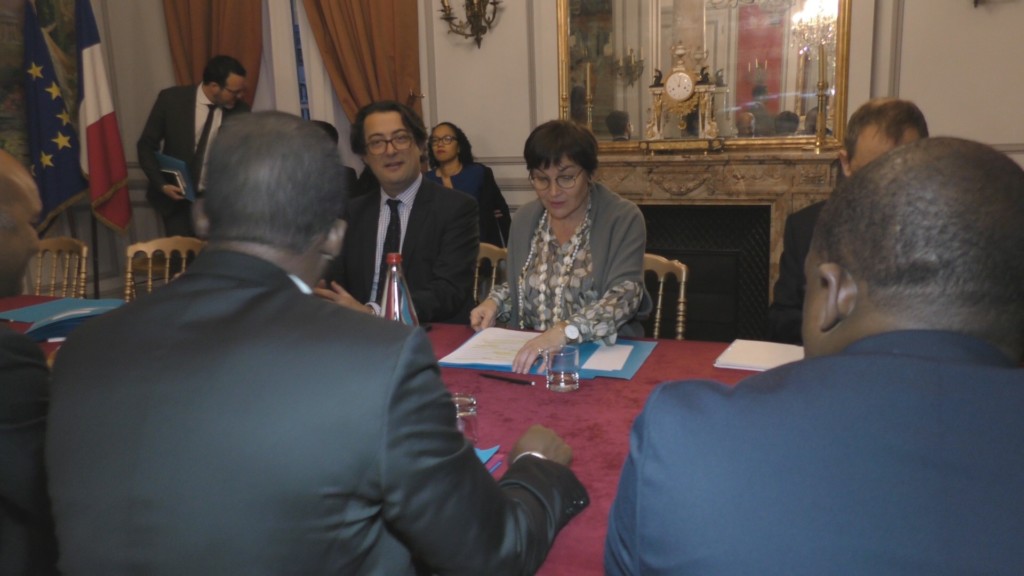 [Vidéo] HEXAGONE. Rencontre Josette BOREL LINCERTIN Présidente Conseil Déparetemental avec la Ministre des Outre mer Annick GIRARDIN