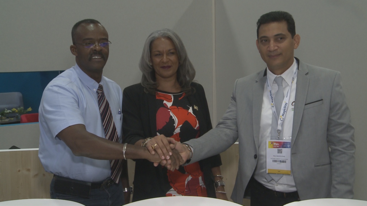[Vidéo] Hexagone. Tourisme Signature d’une Convention de Partenariat entre la Guadeloupe, Martinique et Guyane au salon Top resa