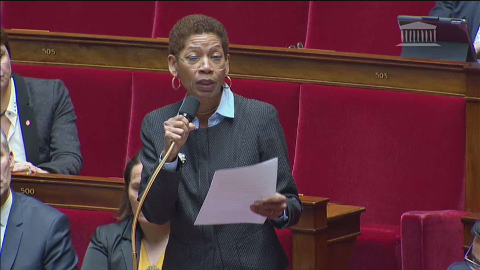 [Vidéo] Onews.Grève des Avocats Intervention à l Assemblée de la Députée George PAU LANGEVIN