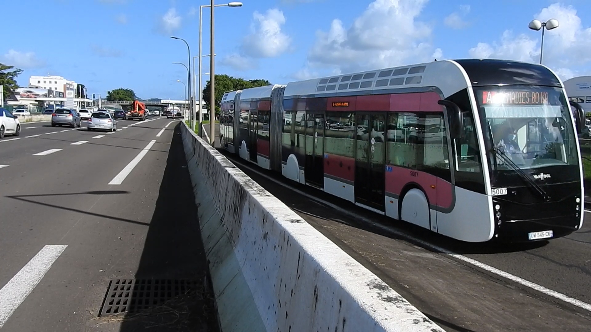 [Vidéo] Onews Martinique. Transports Usagers. Malgré l arrivée du TCSP, les problèmes demeurent.