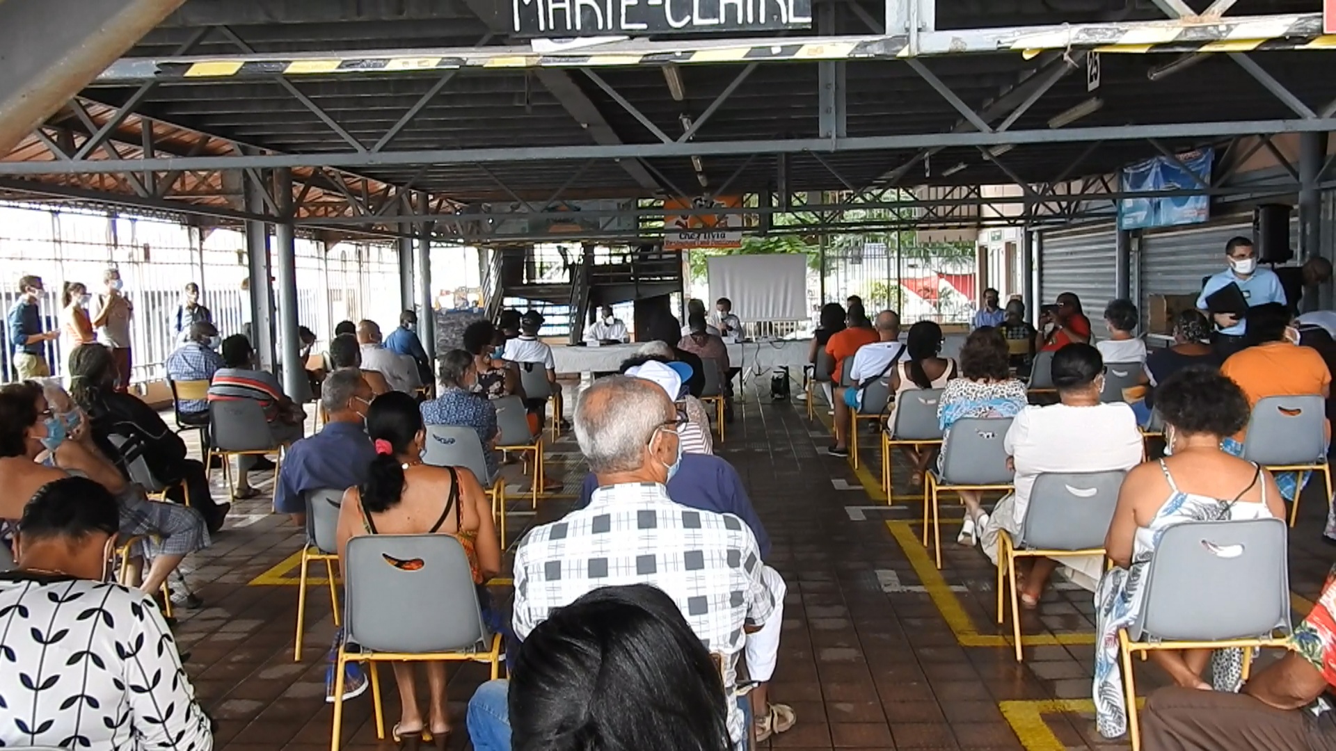 [Vidéo] Martinique. Alerte jaune montagne Pelée . Réunion avec la population de Saint Pierre