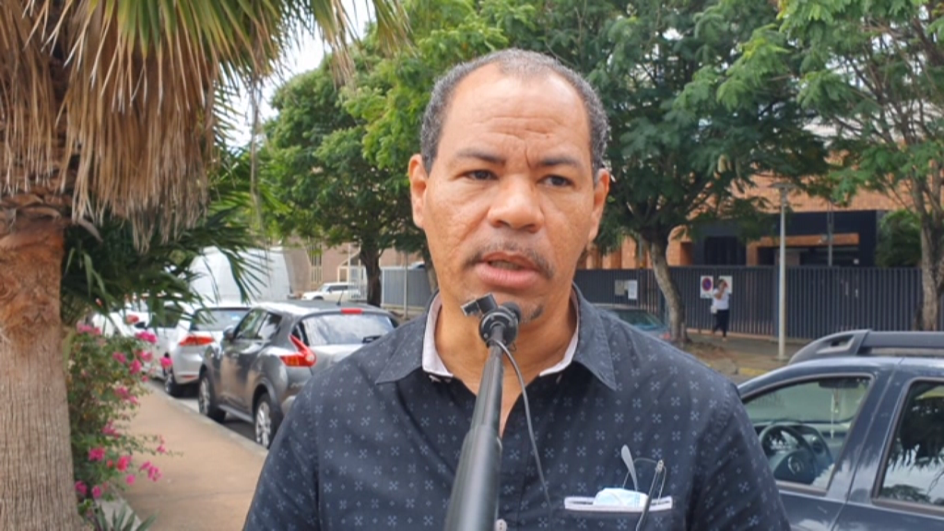 [Vidéo] Onews Martinique. Augmentation du nombre de cas Covid les vidés sont ils en cause (Micro trottoir)