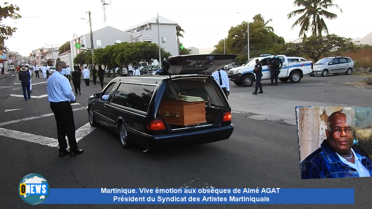[Vidéo] Martinique. Émotion aux obsèques de Aimé AGAT Pdt du Syndicat des Artistes martiniquais