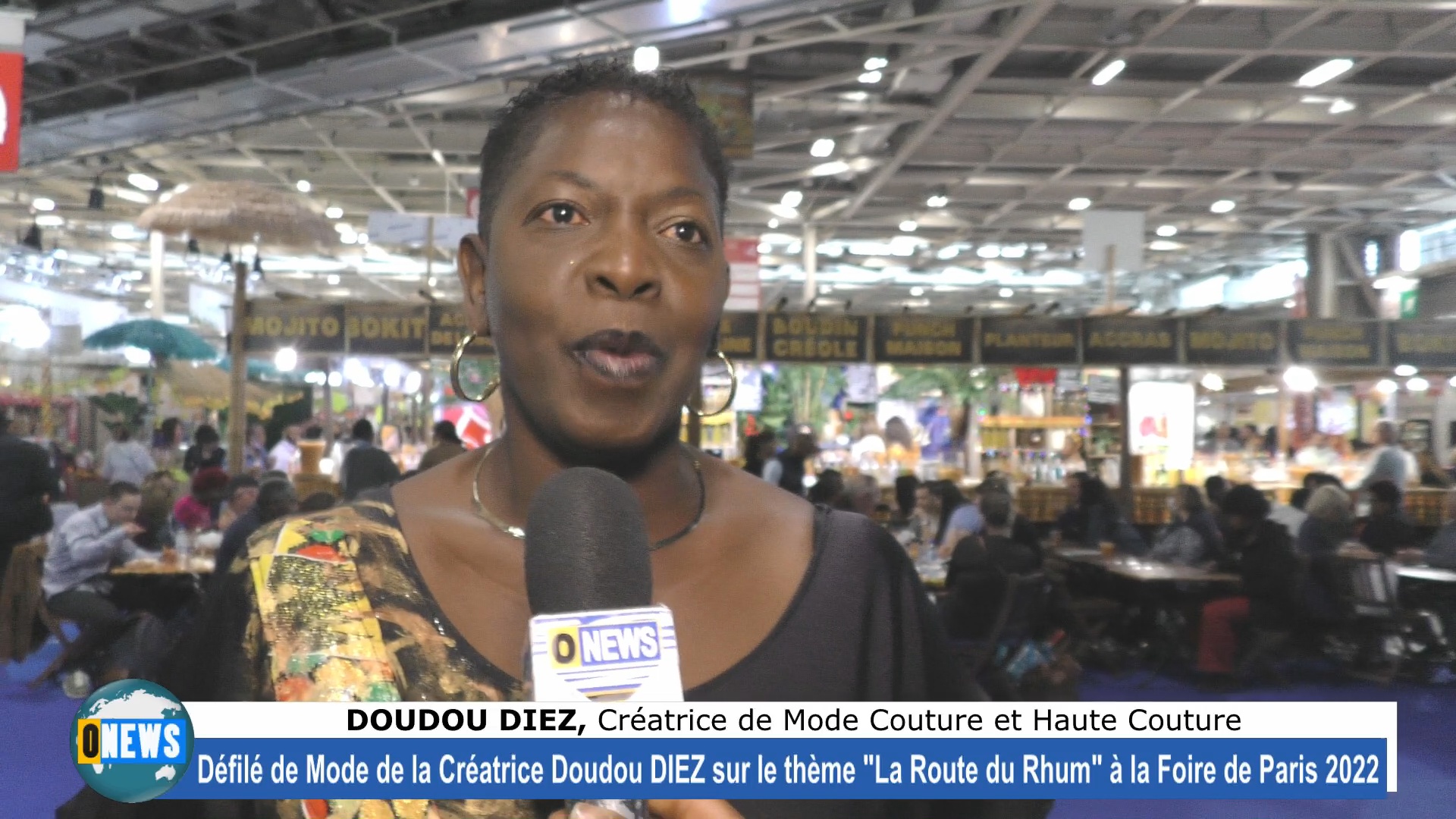 [Vidéo] Défilé de mode de la créatrice Doudou DIEZ à la Foire de Paris