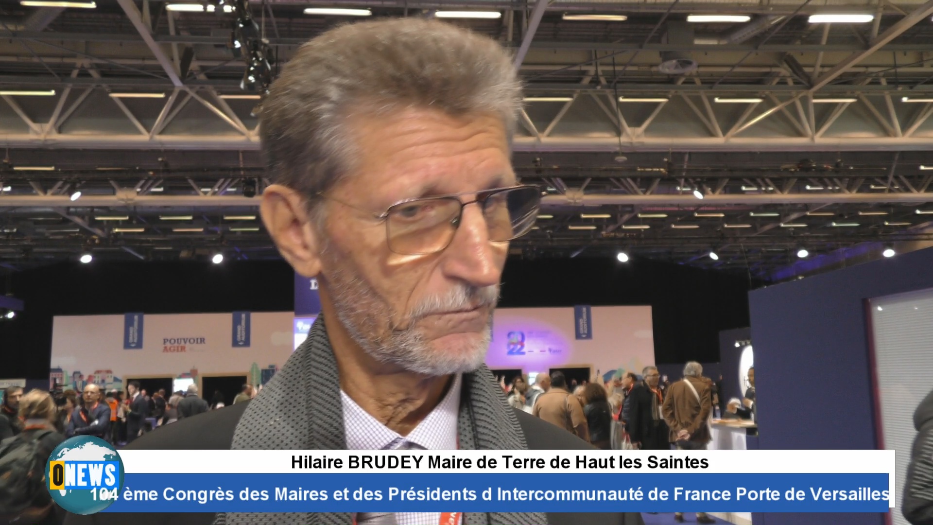 [Vidéo]Congrès des Maires et des Présidents d intercommunalité Jean Louis FRANCISQUE Maire de Trois Rivières et Hilaire BRUDEY Maire Terre de Haut