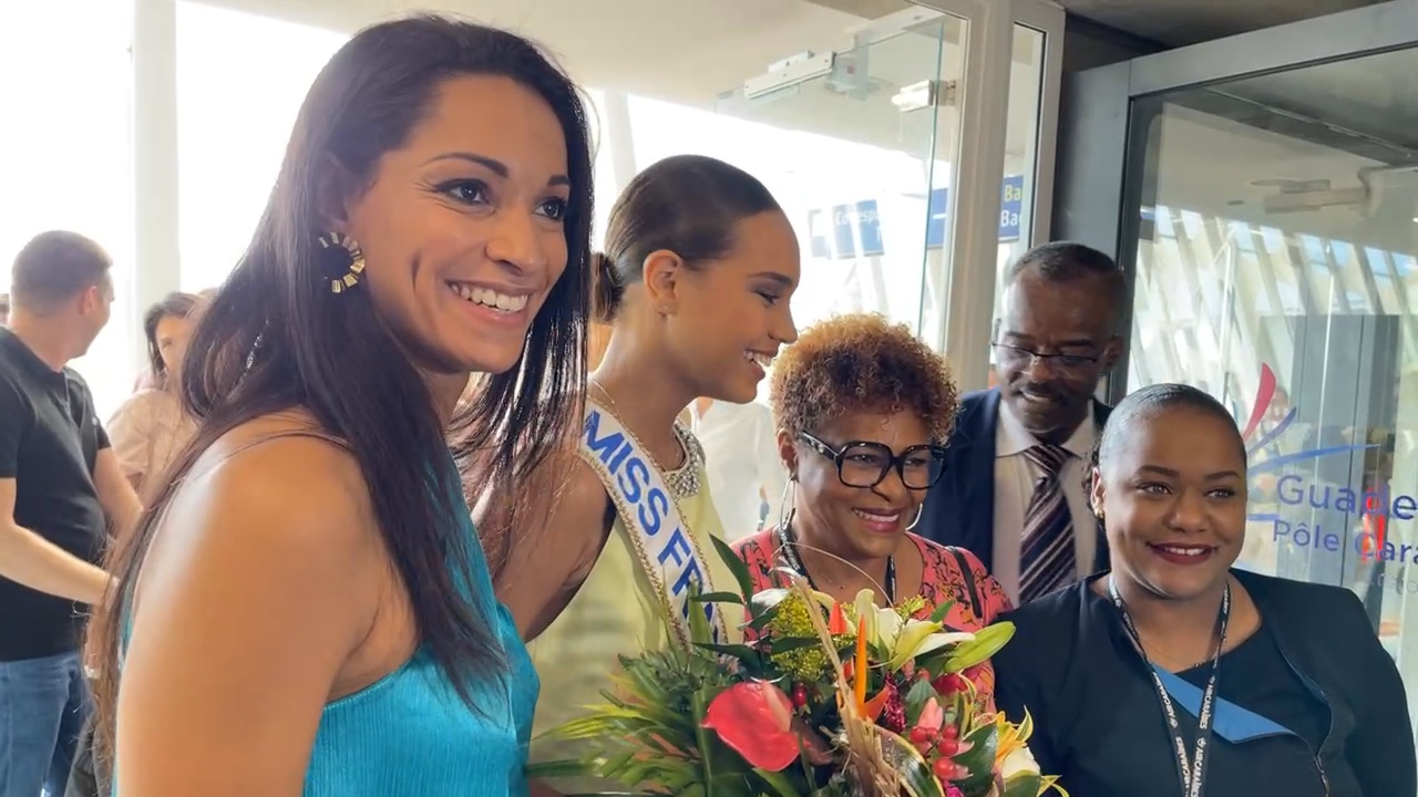 [Vidéo]Arrivée en Guadeloupe Miss France 2023 Indira Ampiot (Images le Pige)