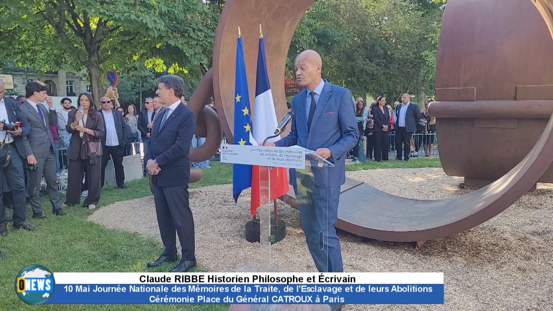10 Mai Journée Nationale des Mémoires de la Traite, de l’Esclavage et de leurs Abolitions Cérémonie Place du Général CATROUX à Paris
