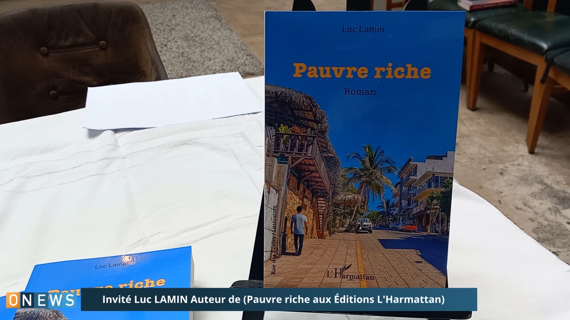Après plusieurs ouvrages dont les ratés de la démocratie, la ryvié wouj, la France en perdition, Luc LAMIN revient avec Pauvre riche…